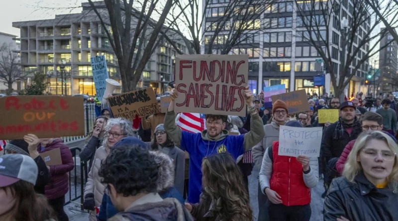 Federal judge temporarily blocks Trump administration freeze on federal grants and loans